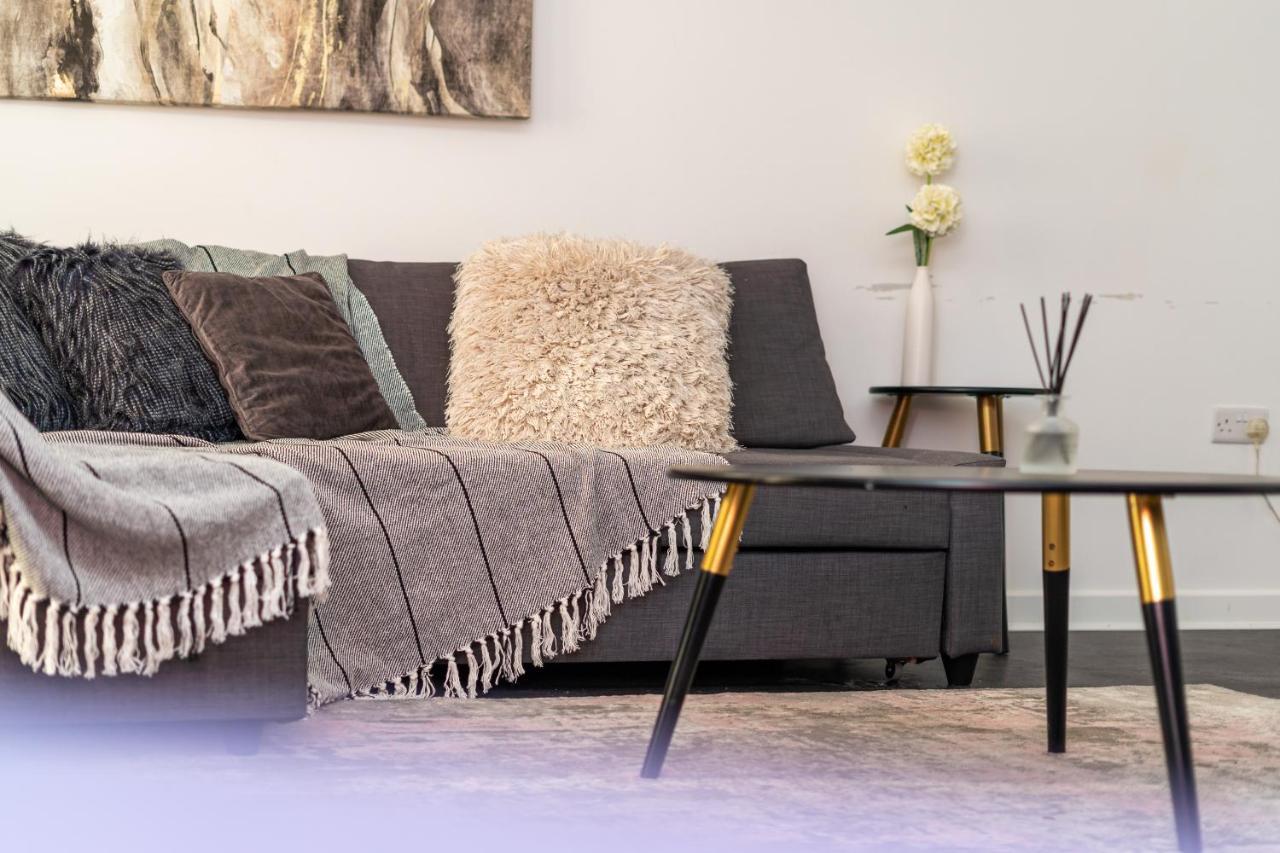 Spacious 3 Bedroom House In Glasgow City With Private Parking & Garden Luaran gambar