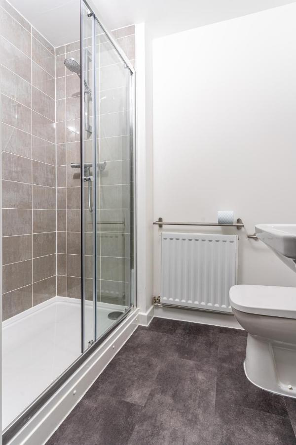 Spacious 3 Bedroom House In Glasgow City With Private Parking & Garden Luaran gambar